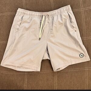 Vuori Kore Shorts Men's L Lined 7" Inseam